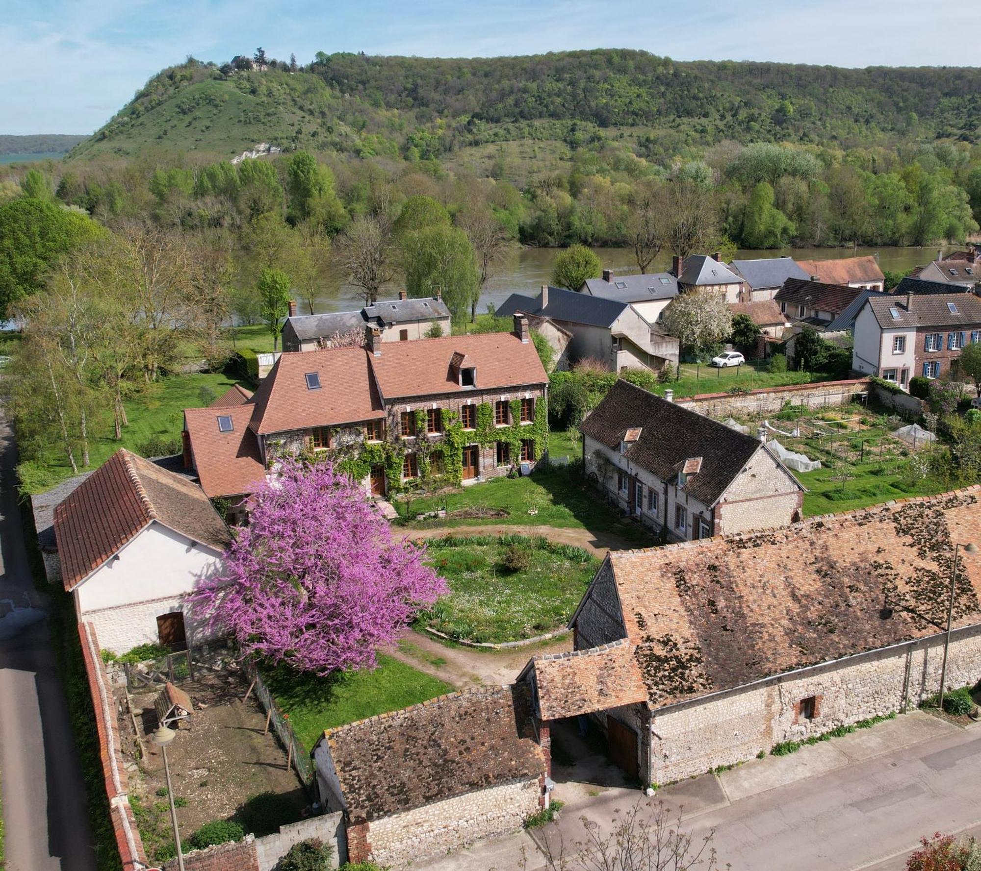 הוילה Poses Les Jardins De Felicie מראה חיצוני תמונה